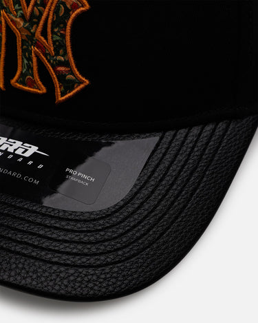 Pro Standard New York Yankees 'Floral Fill' Pro Pinch Strapback Black