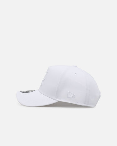 New Era Atlanta Braves 'Easy White' 9FORTY A-Frame Snapback White/White